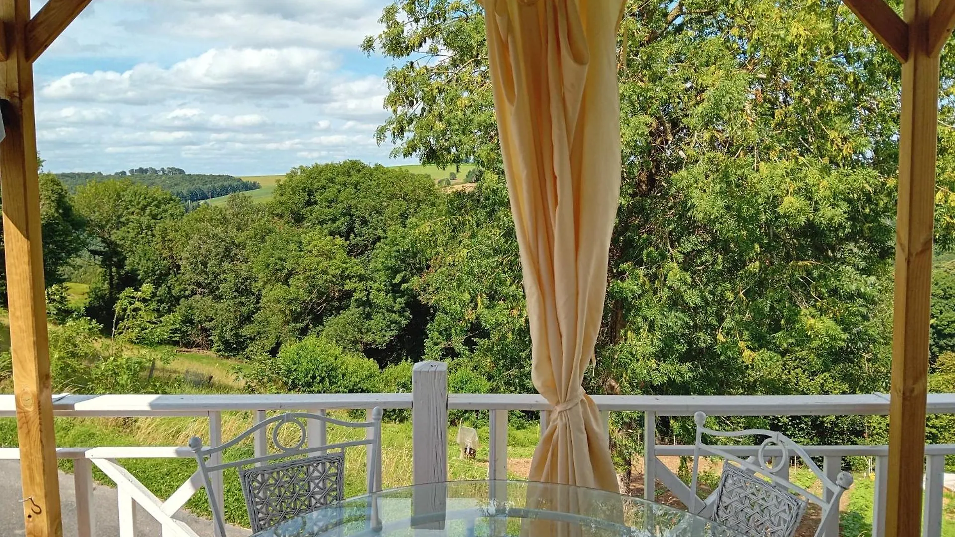 Villa Roupillon A Janet Curvalle